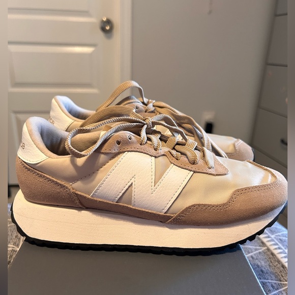 New Balance Shoes - New Balance 237